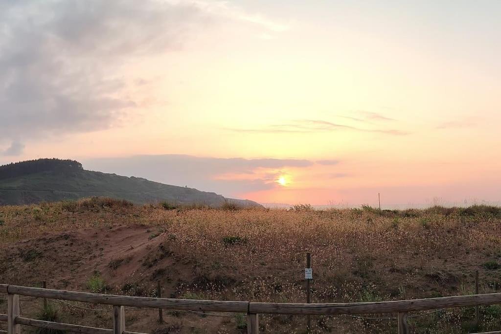 Apartamento Entero Con Desayuno Incluido Y Parking Gratuito, A 3 Km De Playa Con Aire Acondicionado Muskiz Bagian luar foto