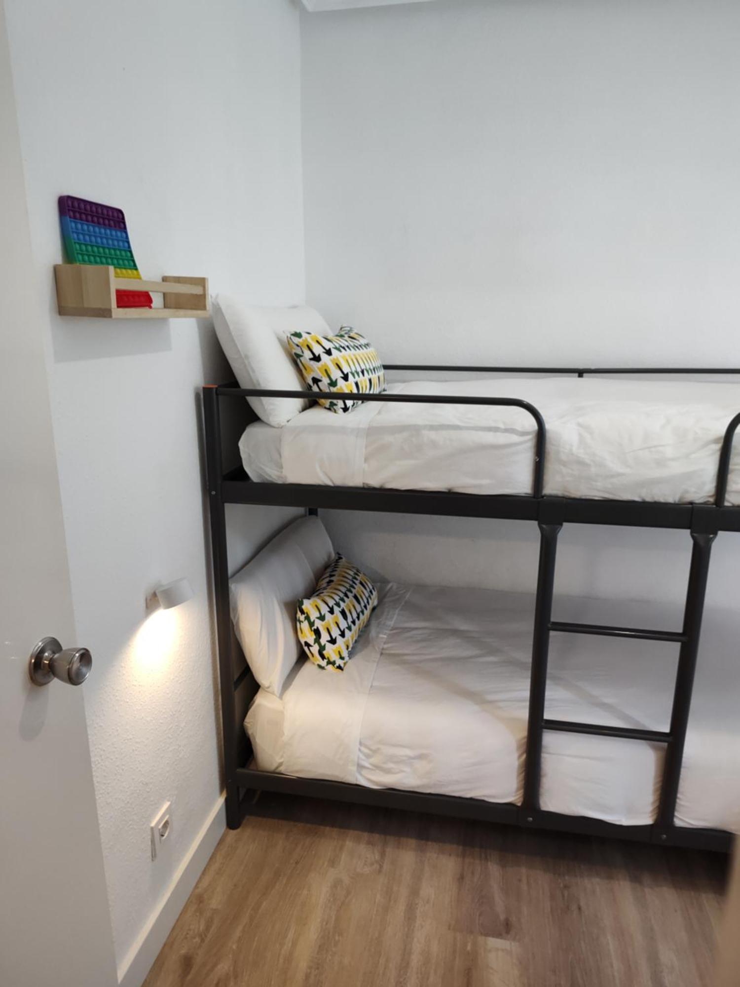 Apartamento Entero Con Desayuno Incluido Y Parking Gratuito, A 3 Km De Playa Con Aire Acondicionado Muskiz Bagian luar foto